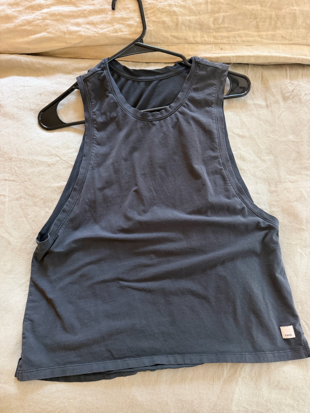 Vuori feather tank